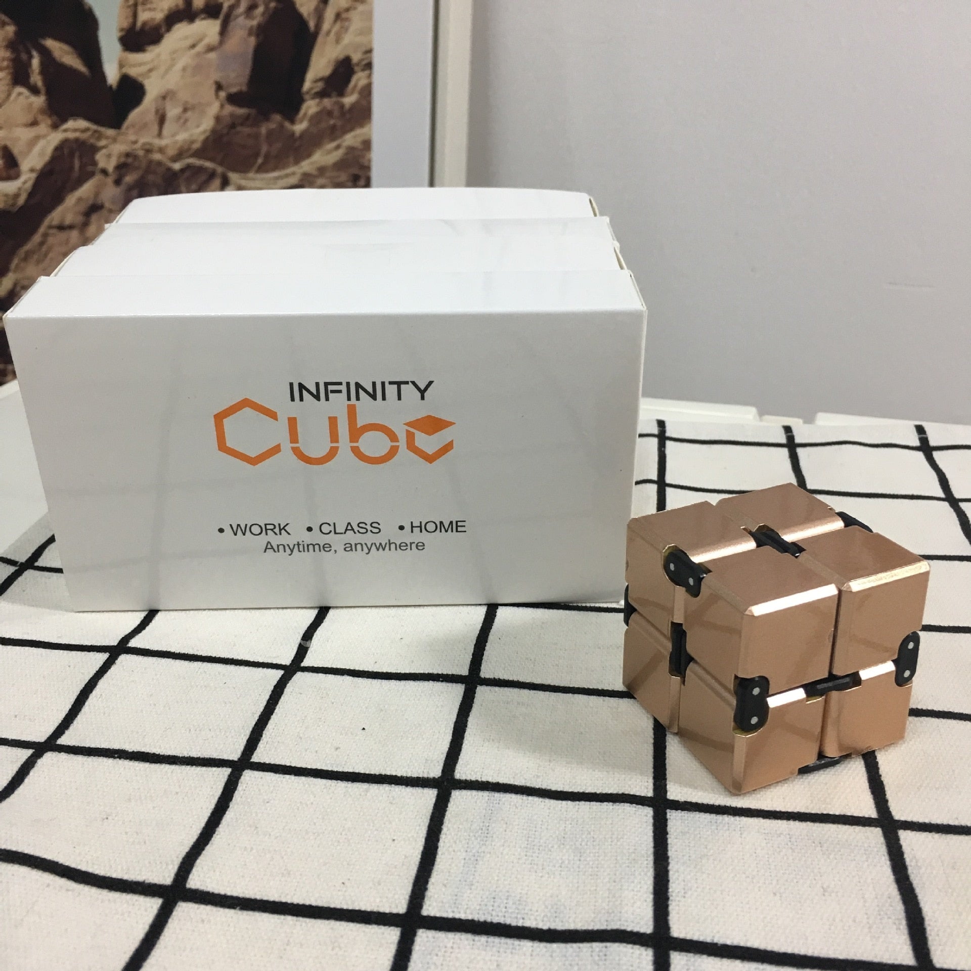 Hot Selling Infinity Cube Infinite Fidget Cube Compressive Toy Finger Rubik's Cube Infinite Square